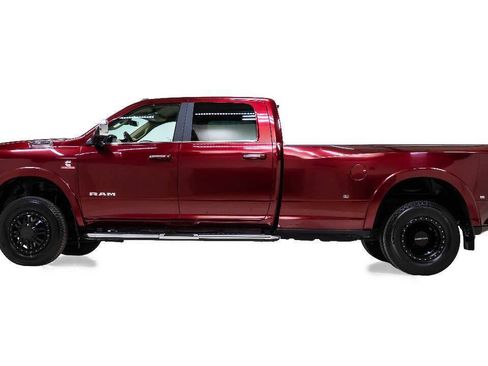 Used 2020 RAM 3500 Laramie w/ Max Tow Package AWD/4WD image 5