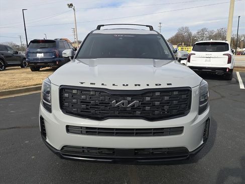 Used 2022 Kia Telluride EX w/ EX Premium Package image 8