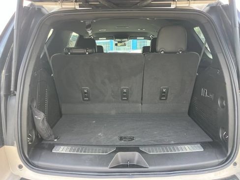 Used 2024 Chevrolet Tahoe RST w/ Luxury Package RWD image 6