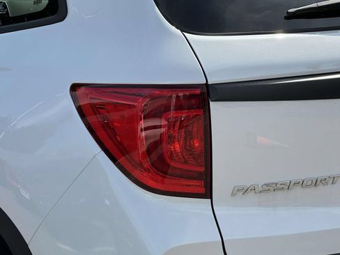 Used 2023 Honda Passport EX-L image 8