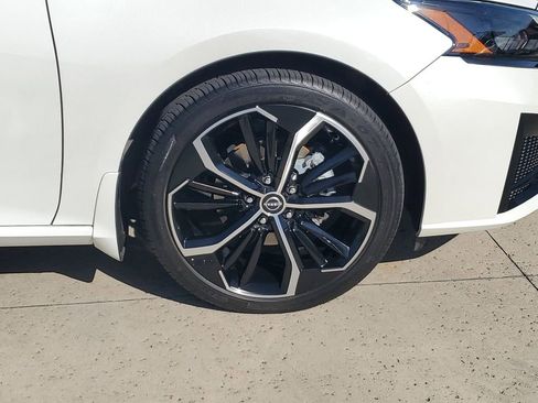 Used 2023 Nissan Altima 2.5 SR image 6