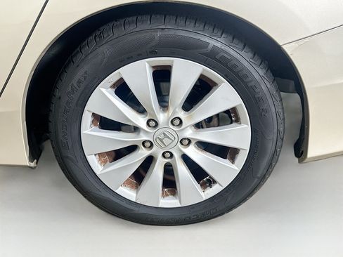 Used 2015 Honda Accord EX-L image 11