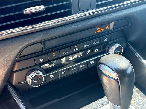 Used 2023 MAZDA CX-9 Touring Plus AWD/4WD image 16
