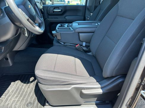 Used 2020 Chevrolet Silverado 2500 Custom w/ Custom Value Package AWD/4WD image 15