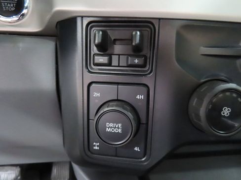 Used 2023 Ford F250 XLT w/ XLT Premium Package AWD/4WD image 70