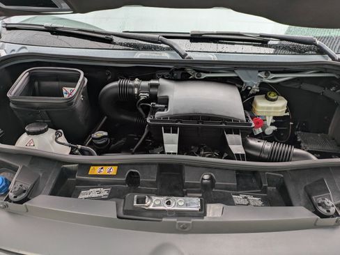 Used 2022 Mercedes-Benz Sprinter 2500 image 36