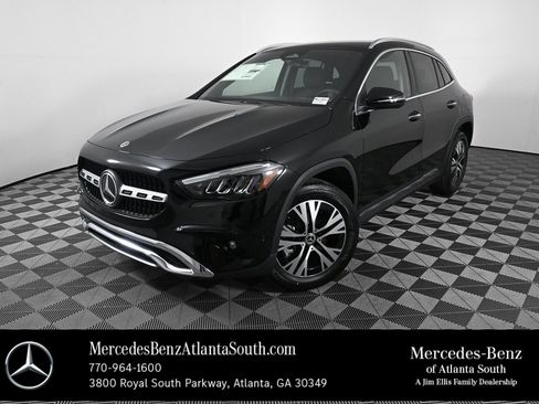 New 2025 Mercedes-Benz GLA 250 image 1
