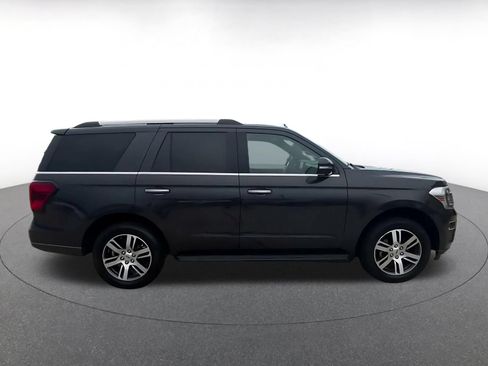Used 2024 Ford Expedition Limited AWD/4WD image 16