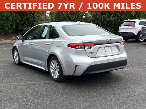 Used 2025 Toyota Corolla LE w/ LE Premium Package FWD image 4