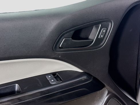 Used 2019 Chevrolet Colorado W/T image 21