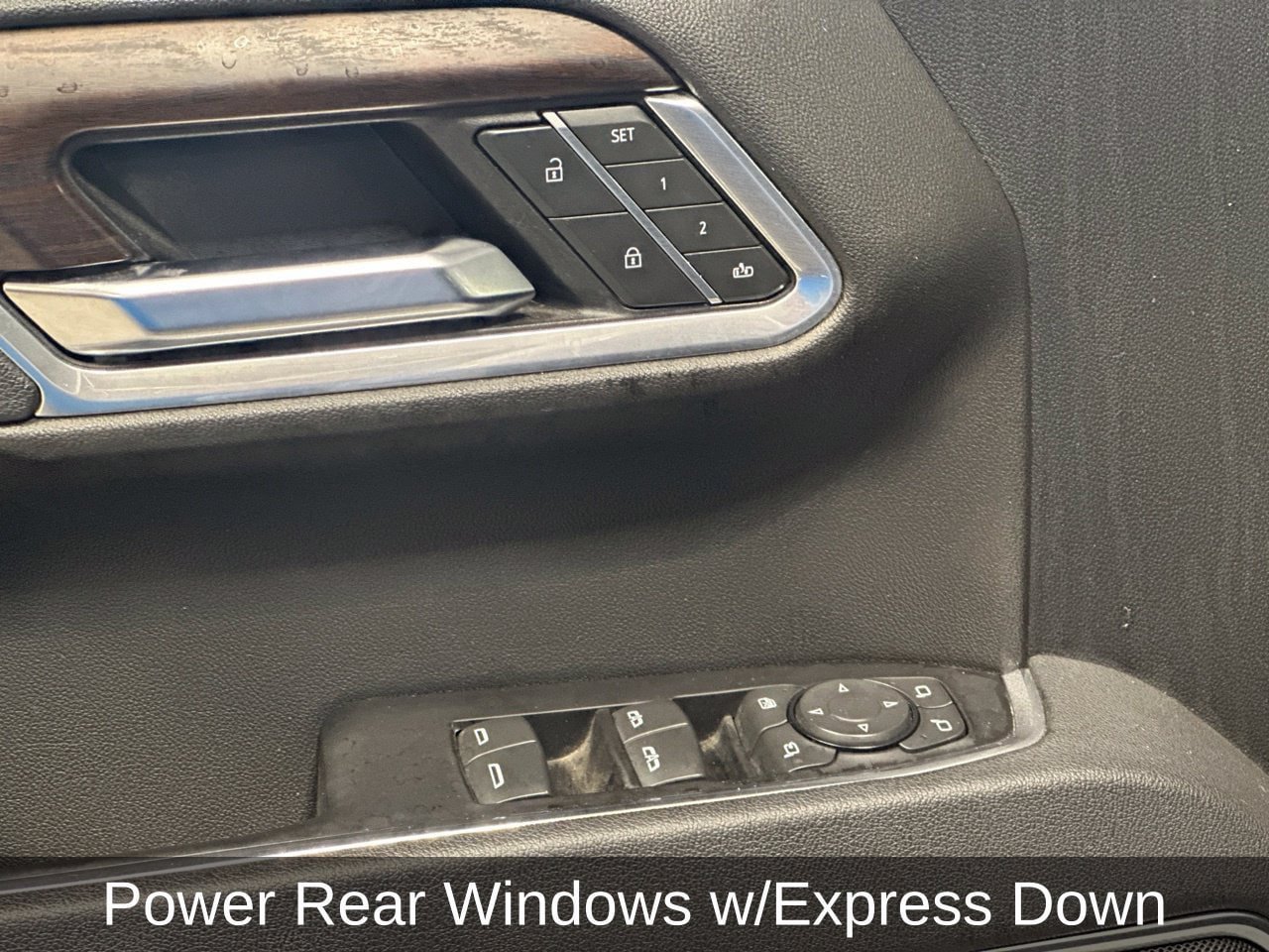 Used 2025 GMC Sierra 1500 SLT RWD image 11