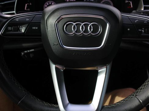 Used 2021 Audi Q8 Premium w/ Black Optic Package image 15