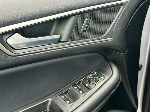 Used 2022 Ford Edge SEL w/ Convenience Package image 8