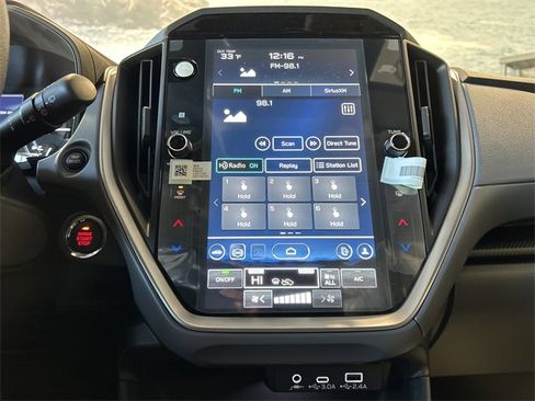 Used 2025 Subaru Crosstrek 2.0i Premium image 17