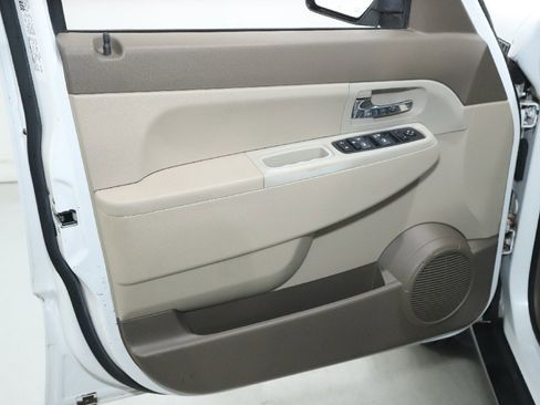 Used 2012 Jeep Liberty Sport w/ Popular Equipment Group image 19