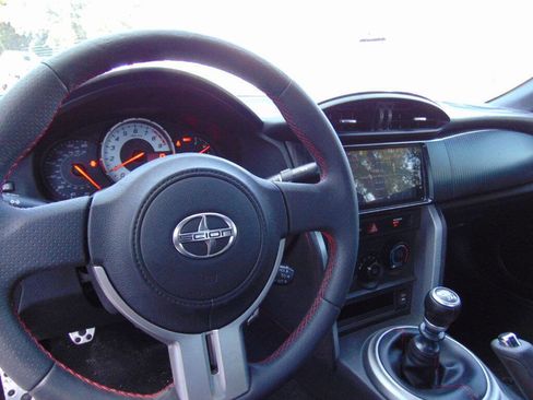 Used 2014 Scion FR-S image 20