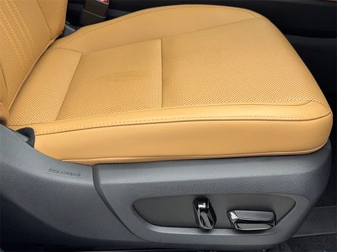 Used 2025 Lexus NX 250 FWD w/ Premium Package image 47