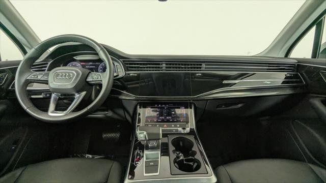Used 2023 Audi Q7 3.0T Premium AWD/4WD image 27