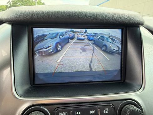 Used 2019 Chevrolet Tahoe LS AWD/4WD image 17