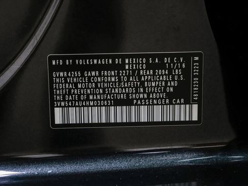 Used 2017 Volkswagen GTI SE image 62