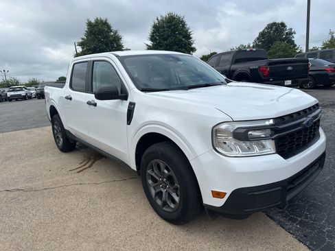 Used 2024 Ford Maverick XLT FWD image 2