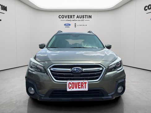 Used 2018 Subaru Outback 2.5i Limited AWD/4WD image 8