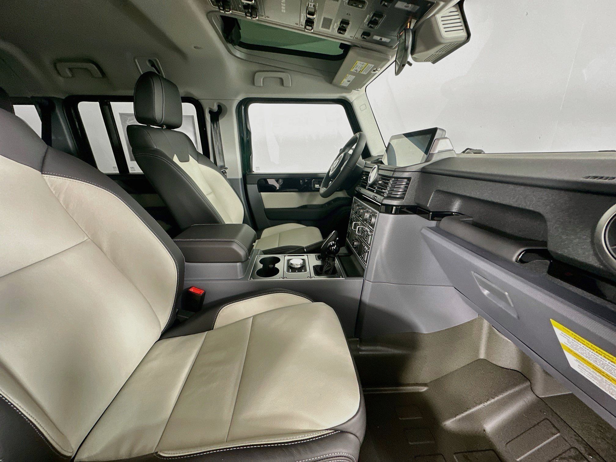Used 2025 INEOS Grenadier Station Wagon AWD/4WD image 48