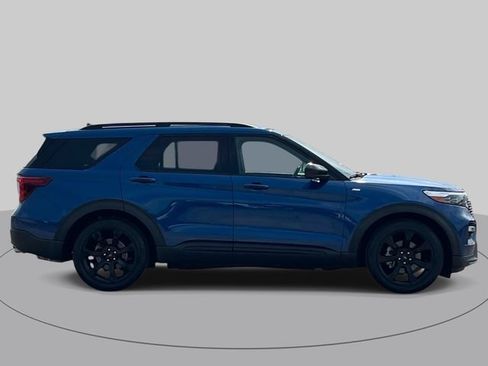 Used 2023 Ford Explorer ST-Line w/ Class IV Trailer Tow Package RWD image 3