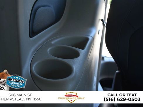 Used 2024 Chrysler Pacifica Touring-L FWD image 30