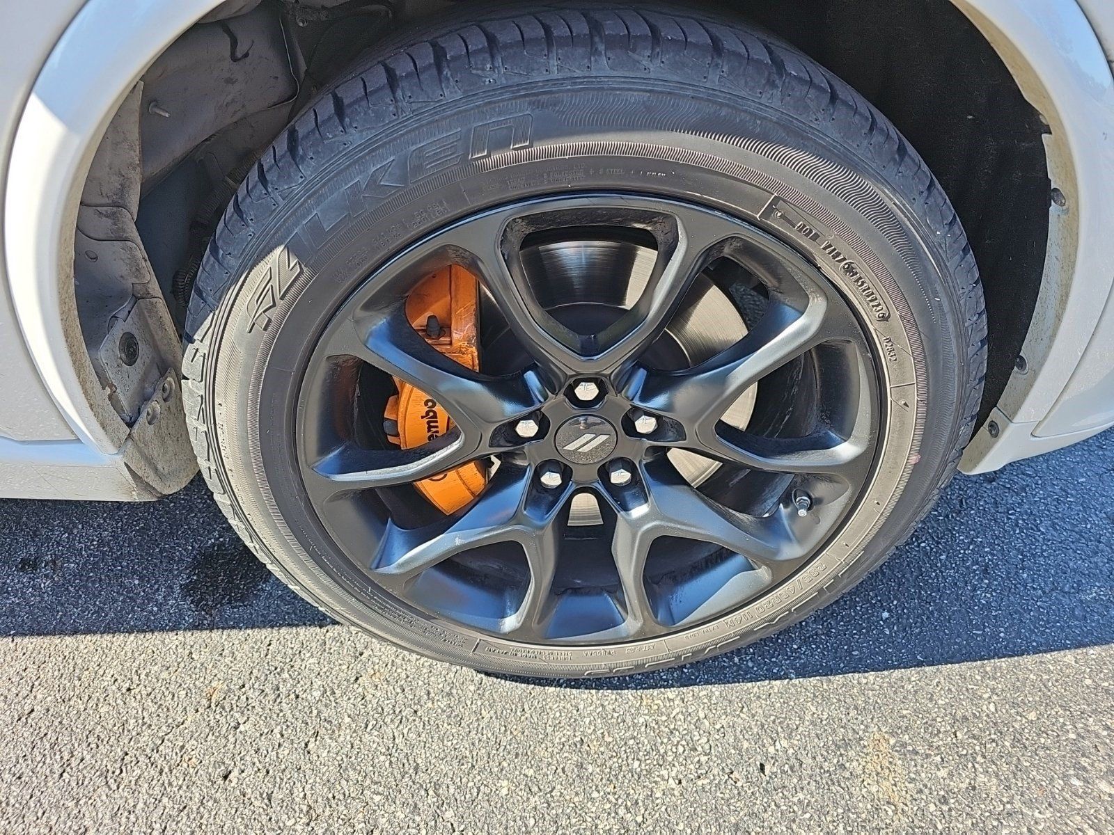 Used 2023 Dodge Durango R/T w/ Hemi Orange Plus Package AWD/4WD image 10