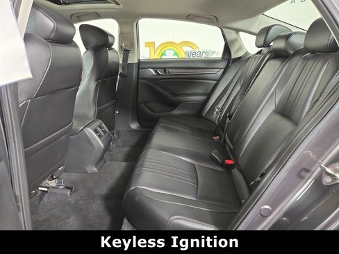 Used 2020 Honda Accord Touring image 13
