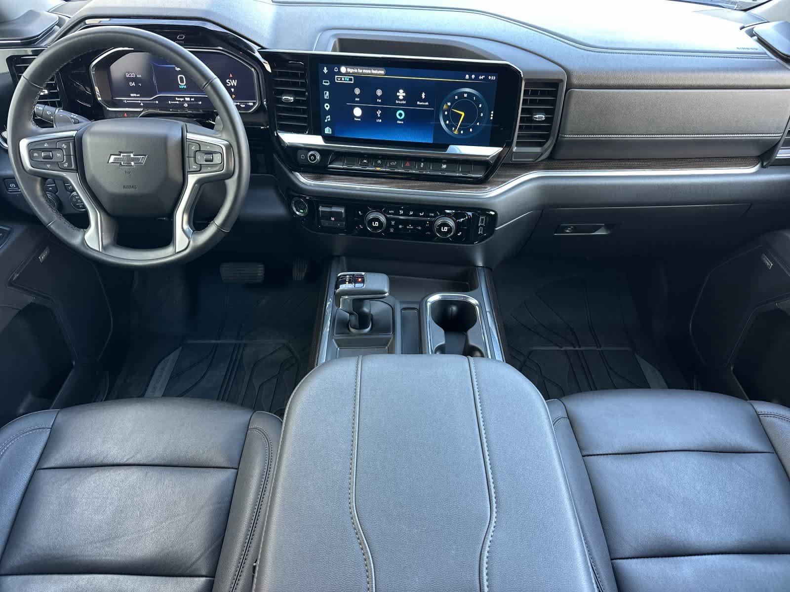 Used 2025 Chevrolet Silverado 1500 RST w/ Dark Appearance Package AWD/4WD image 3