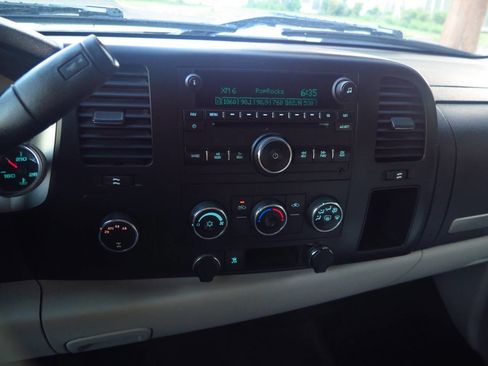 Used 2008 Chevrolet Silverado 1500 LT w/ Max Trailering Pack AWD/4WD image 9