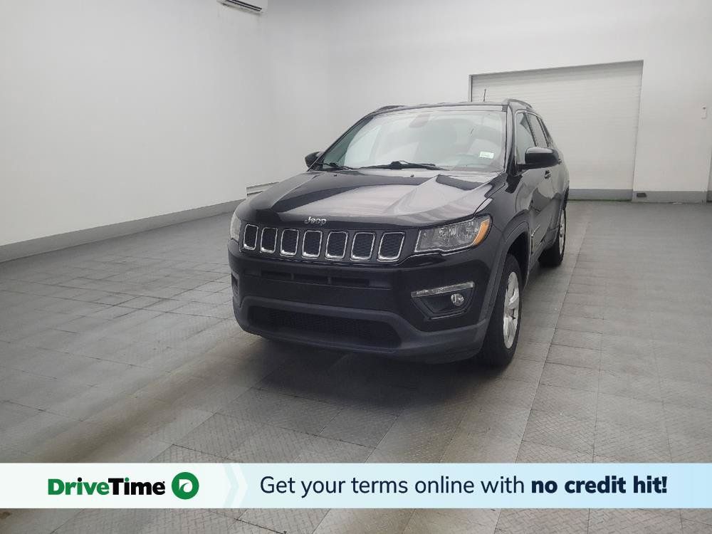 Used 2017 Jeep Compass Latitude w/ Popular Equipment Group AWD/4WD image 1