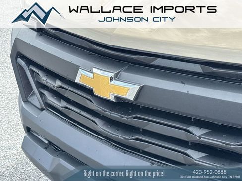 Used 2023 Chevrolet Colorado W/T RWD image 11