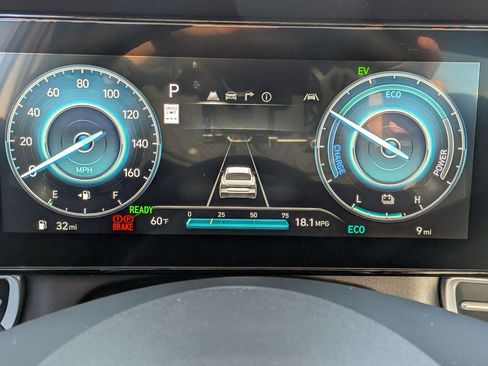 New 2026 Hyundai Elantra Limited w/ Cargo Package FWD image 9