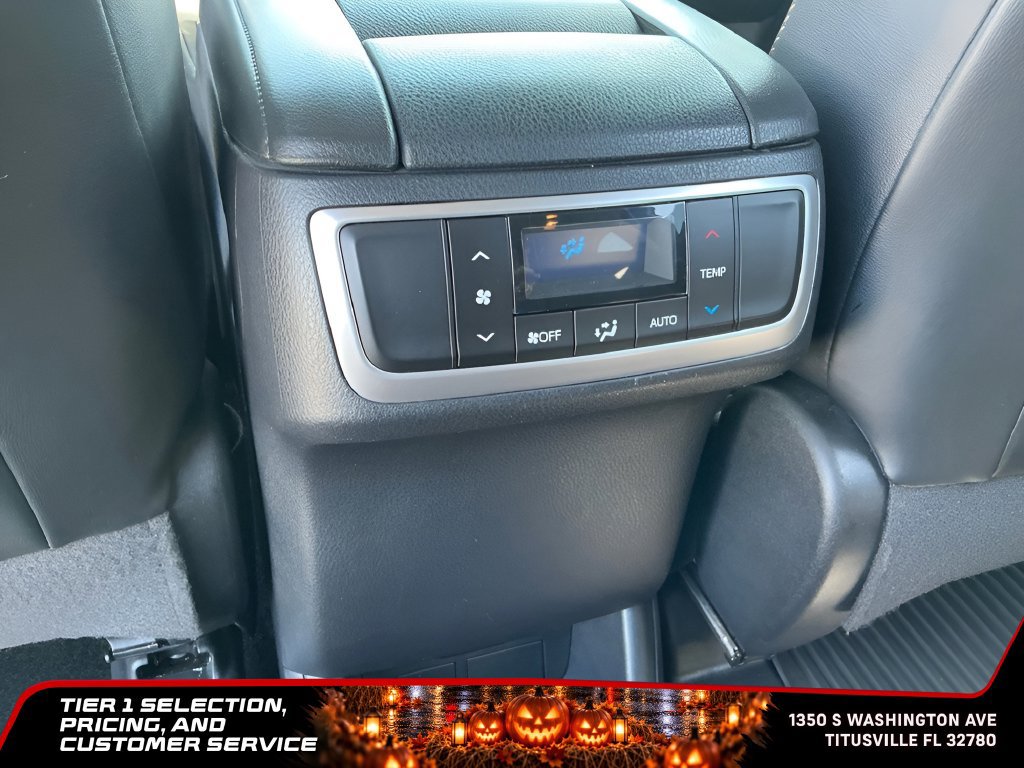Used 2018 Toyota Highlander Plus w/ Carpet Mat Package (TMS) AWD/4WD image 22