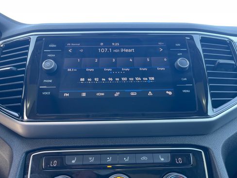 Used 2023 Volkswagen Atlas SEL R-Line AWD/4WD image 5