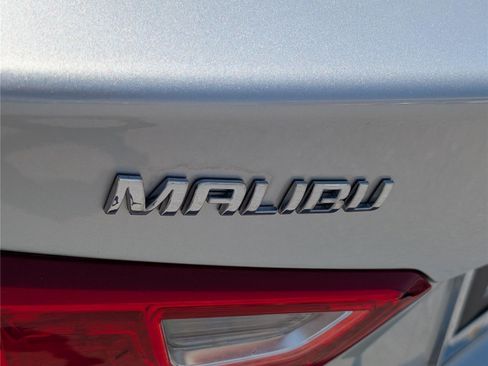Used 2020 Chevrolet Malibu LS FWD image 9