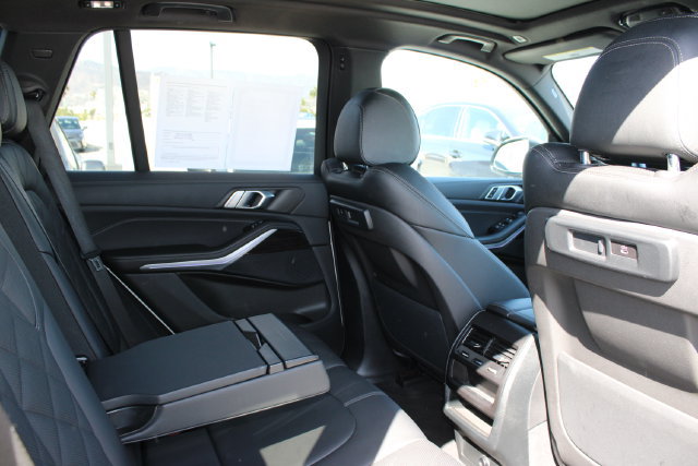 Used 2023 BMW X5 xDrive45e AWD/4WD image 7