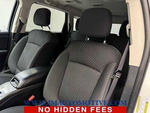 Used 2017 Dodge Journey SE w/ Popular Equipment Group image 13