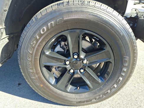 Used 2021 Jeep Wrangler Unlimited Sahara image 9