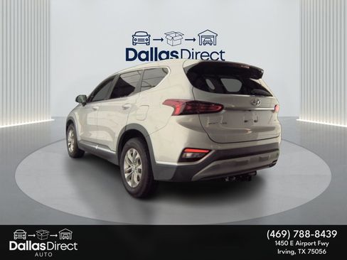 Used 2019 Hyundai Santa Fe SE image 9