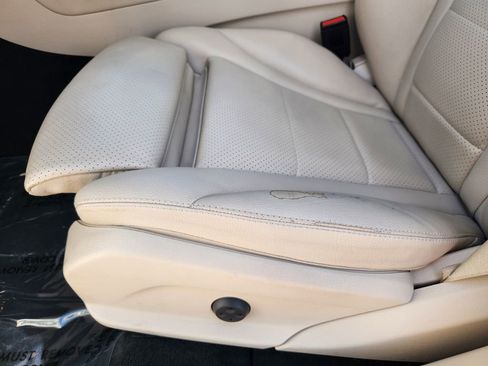 Certified 2019 Mercedes-Benz GLC 350e 4MATIC image 23