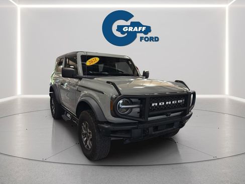 Used 2021 Ford Bronco Badlands AWD/4WD image 3