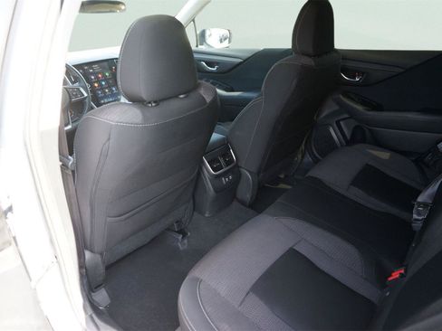 Used 2022 Subaru Outback Premium AWD/4WD image 11