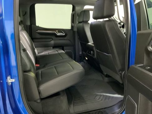 Used 2023 Chevrolet Silverado 1500 RST AWD/4WD image 31