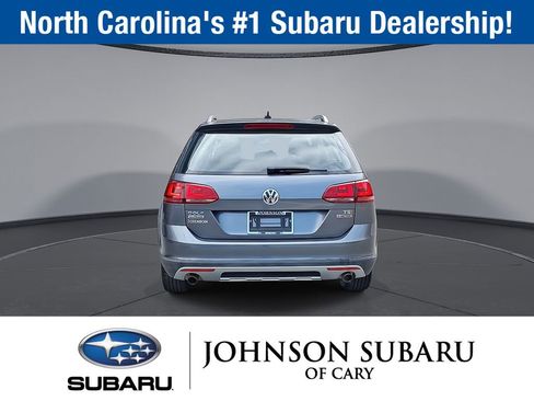 Used 2017 Volkswagen Golf Alltrack SE image 8