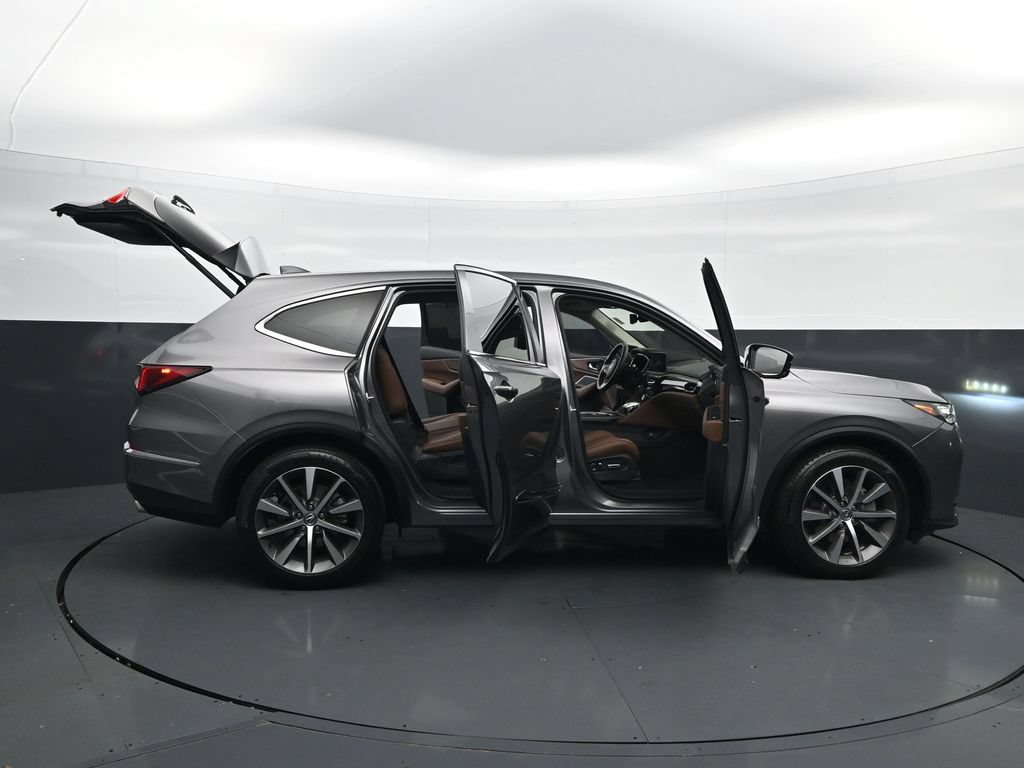 Used 2025 Acura MDX w/ Technology Package FWD image 41