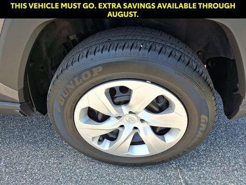 Used 2025 Toyota RAV4 LE AWD/4WD image 9